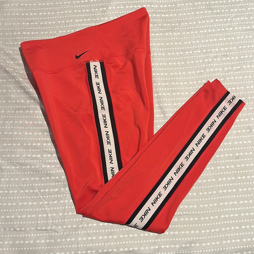 Nike dri fit leggings and top and under Armour top